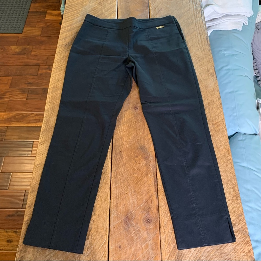 Tory Burch size 4 black cotton blend cropped pants